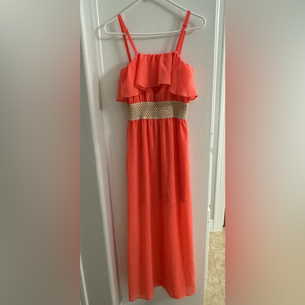 Maxi dress coral with ruffle and removable straps